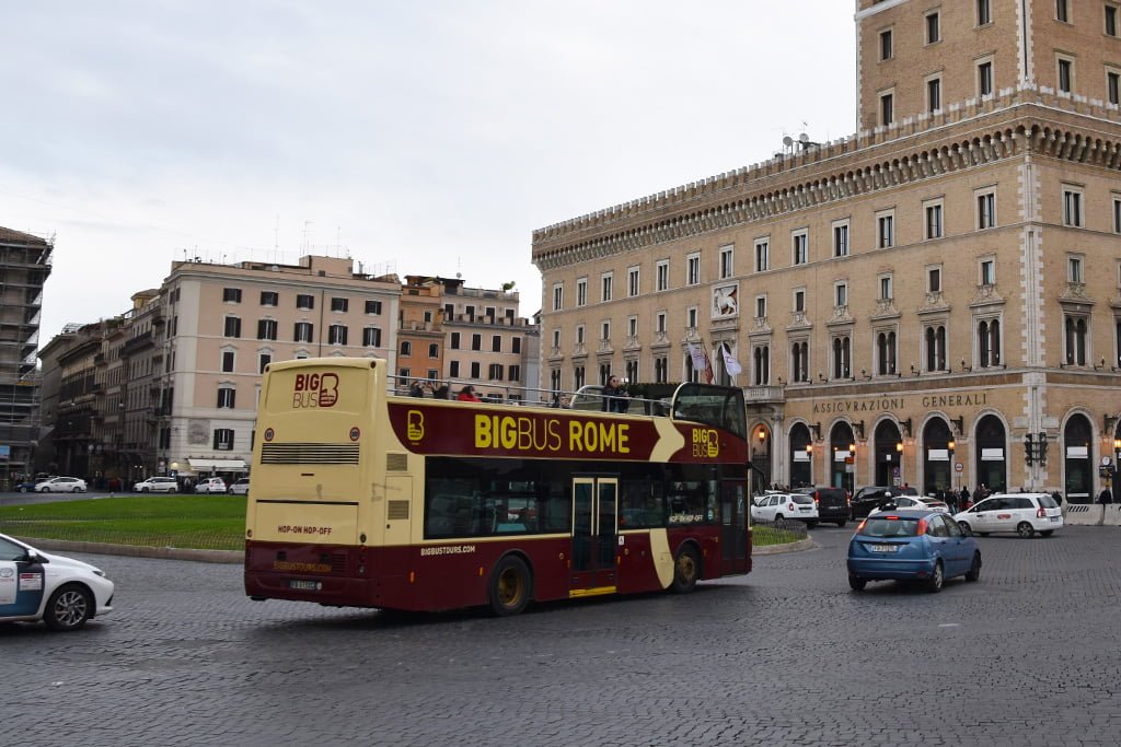 Big Bus in Rome - hop-on hop-off bus